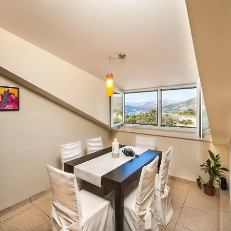 Macedo Apartmán *